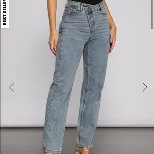 COPY - ASYMMETRICAL HIGH RISE BOYFRIEND JEANS Windsor